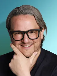 Portraitfoto von Manuel Hütte